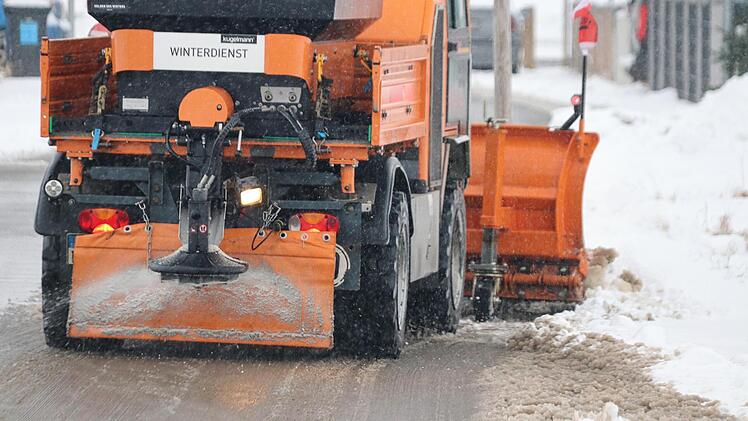 Coburger Stra&szlig;enmeisterei bei eisigen Temperaturen gefordert: "So ziemlich der 'Worst Case'"