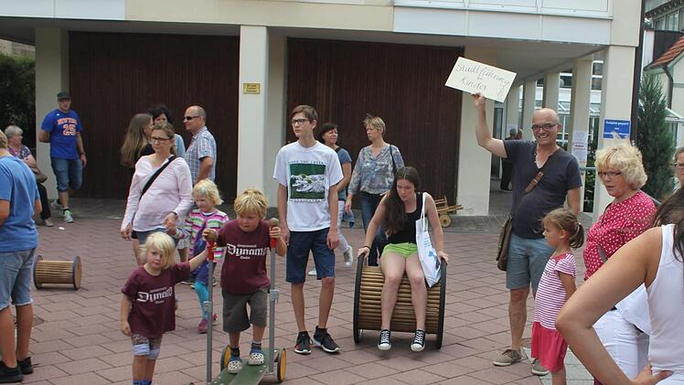 Mit dem Pedalo und zur Kinder-Stadtführung unterwegs.Foto: Ralf Kestel