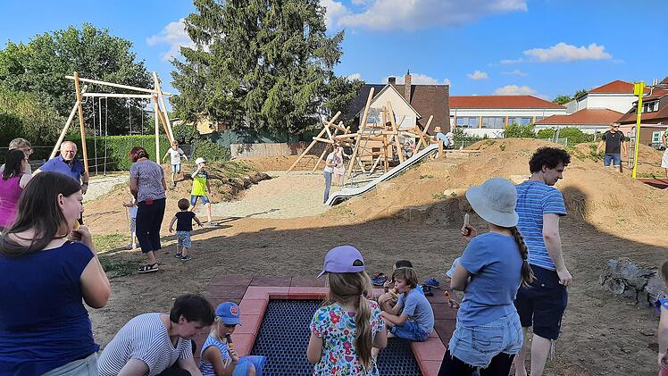 Es war viel los bei der Spielplatzeröffnung. &#65279;