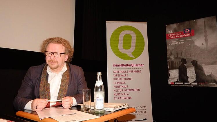 Michael Bader vom Künstlerhaus ist Hausherr beim 22. Filmfestival Türkei-Deutschland in Nürnberg. Foto: Nikolas Pelke