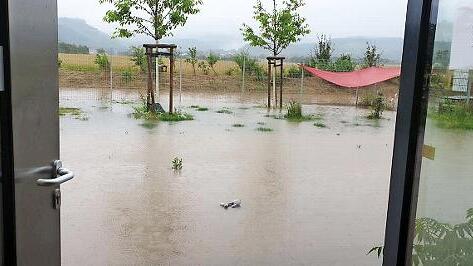 So sah es zum Beispiel beim Hochwasser im Juli am Tierheim in Zell am Ebersberg aus.