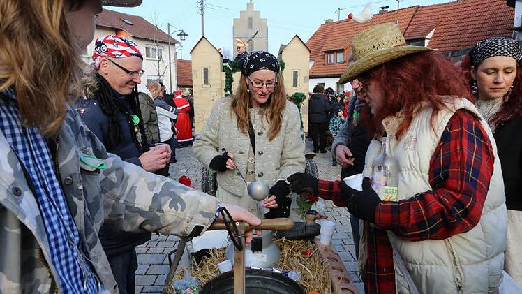 Närrisches Treiben in ReckendorfFoto: Barbara Herbst
