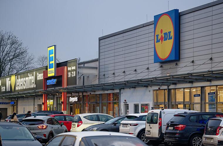 Sind Aldi und Lidl wirklich billiger als die Supermärkte?