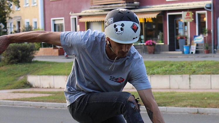 Milan Mocik beherrscht verschiedene Tricks. Foto: Vera Schiller