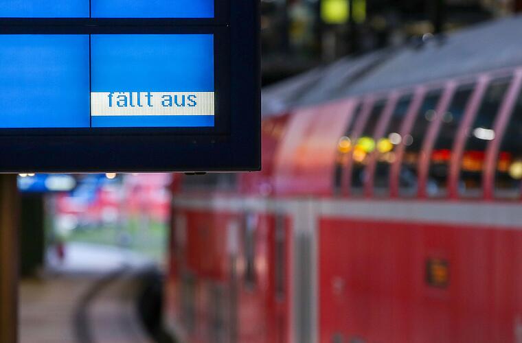 Bahn entschuldigt sich für Panne bei Entschädigungen