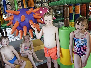 Begeistert von "Adams Piratenwelt" waren auch die Kinder der Ivo-Hennemann-Schule. Foto: Andreas Welz