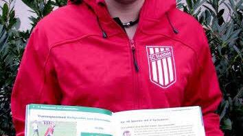 Für die Beilage "Praxis Plus" der Fachzeitschrift "Fußball Training" hat Tobias Burger, Trainer beim SC Stettfeld, einen Trend im Profifußball von der 3. Liga auf die A-Klasse übertragen und diesbezüglich Trainingsmethoden entwickelt. Foto: rn