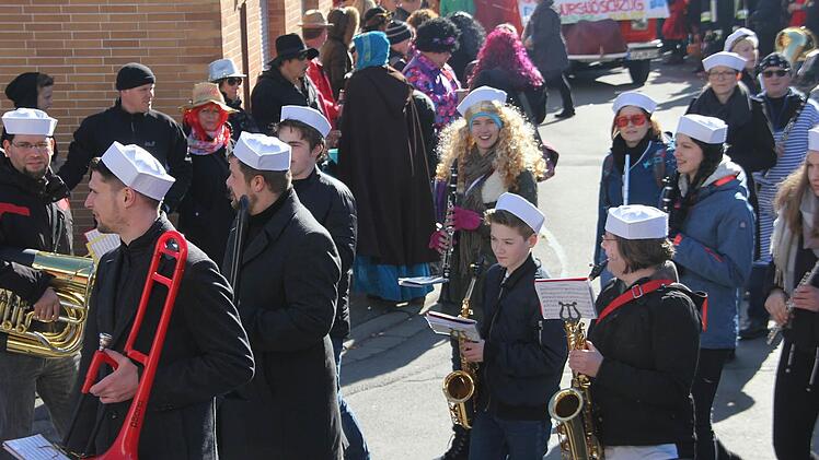 Faschingsumzug in Oberlangenstadt. Foto: Veronika Schadeck