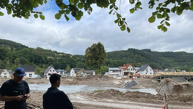Feuerwehr Bamberg kehrt aus Hochwassergebiet Ahrweiler zurück
