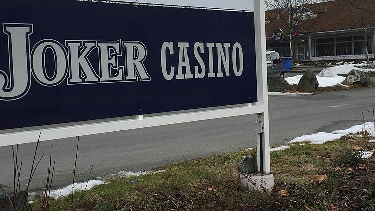 Durch den Zugriff der Polizei wurde der geplante Raubüberfall auf das Jocker Casino in Himmelkron vereitelt. Foto: Stephan Tiroch