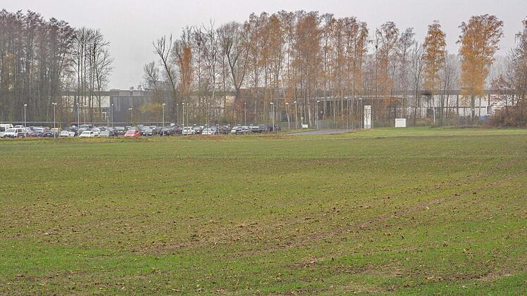 Dass das einzig bebaubare Gelände in Augsfeld für die Firma Rexroth vorgehalten wird, kritisierten einige Bürger.Ulrike Langer