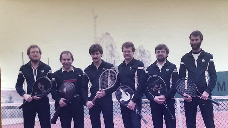 Die 1. Mannschaft aus dem Jahr  1983. Archivfoto: Tennisabteilung FC Eltingshausen