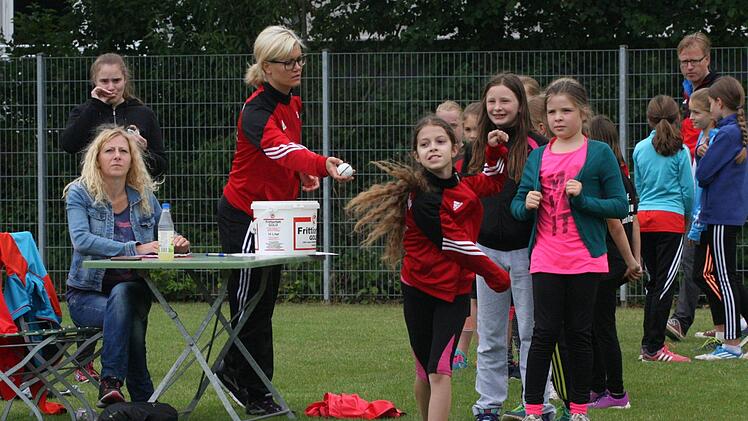 Altersgerechte Kinderleichtathletik wird beim Sportfest in Ramsthal stets großgeschrieben.