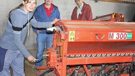 Silke Schwarz hörte von ihren Prüfern Johannes Frank und Herbert Krauß (im Bild von links): "Jetzt dran bleiben."