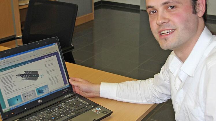 So könnte sie einmal aussehen, die "tubulAir+-Batterie": An der röhrenförmige Membran im Inneren arbeitet ein Experten-Team unter Leitung von Simon Fischer im Eyrichshöfer Uniwell-Werk. Foto: Ralf Kestel