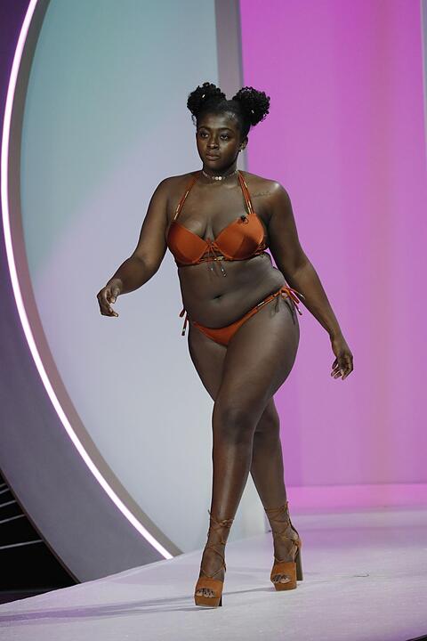Curvy Supermodel 2017: Echt. Schön. Kurvig.