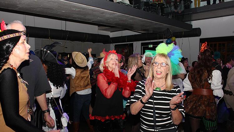 In der Fortuna steppte der Bär.  Foto: Evi Seeger