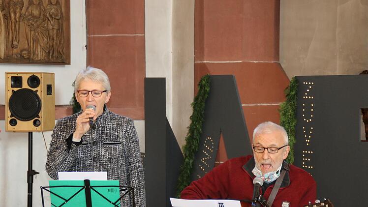 Für die musikalische Umrahmung sorgten Organist und Kantor Dieter Blum, sowie Barbara und Paul Oschmann. Hilmar Ruppert