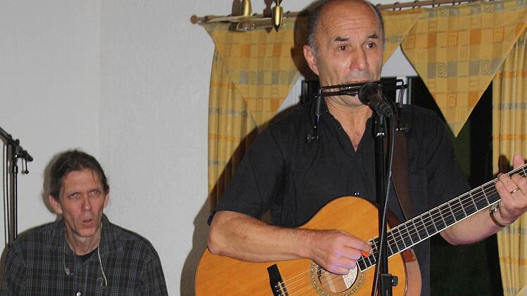 Wolfgang Bodenschatz und Frank Bredow beendeten die Kulturnacht musikalisch: "Gute Nacht Freunde".