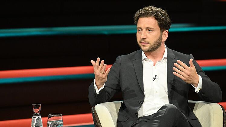 Felix Banaszak macht bei "Markus Lanz" mehr als deutlich, dass er Wolfram Weimer als Kulturstaatsminister für eine Fehlbesetzung hält.