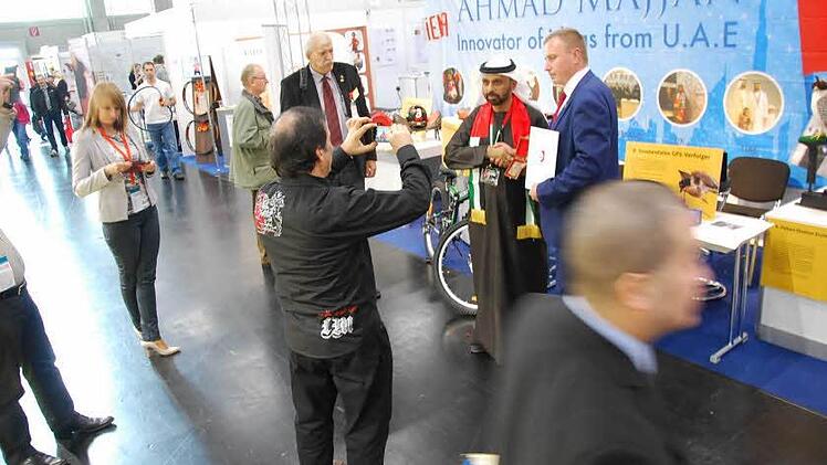 Erfinder, Verbände und Organisationen aus 36 Ländern haben sich bei der internationalen Fachmesse "iENA" in Nürnberg getroffen. Foto: Carmen Schmitt