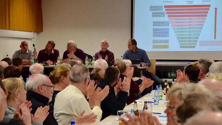 Infoveranstaltung in Stralsbach. Foto: Kathrin Kupka-Hahn