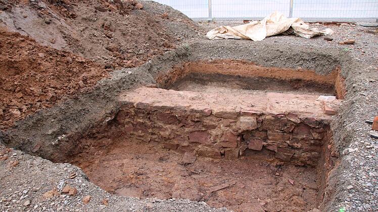 Bilder von der archäologischen Voruntersuchung. Foto: Ralf Ruppert