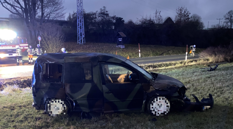 Mehrmals überschlagen: Riskantes Überholmanöver im Kreis Kulmbach