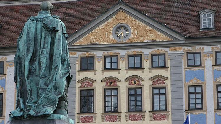 Wer sitzt künftig auf dem Chefsessel im Coburger Rathaus?