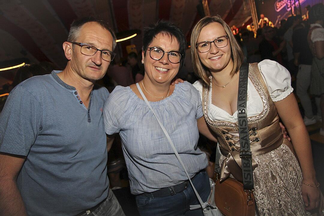 Für Partystimmung sorgten die "Stoapfälzer Spitzbuam"