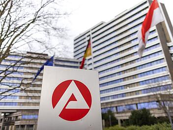 Agentur für Arbeit: Jobcenter erhöhen Bürgergeld - wegen gestiegener Preise