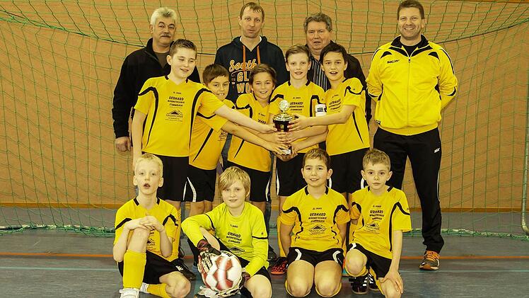 Der Nachwuchs des FC Stammbach trug sich bei den E2-Junioren in die Siegerliste ein. Foto: Klaus-Peter Wulf