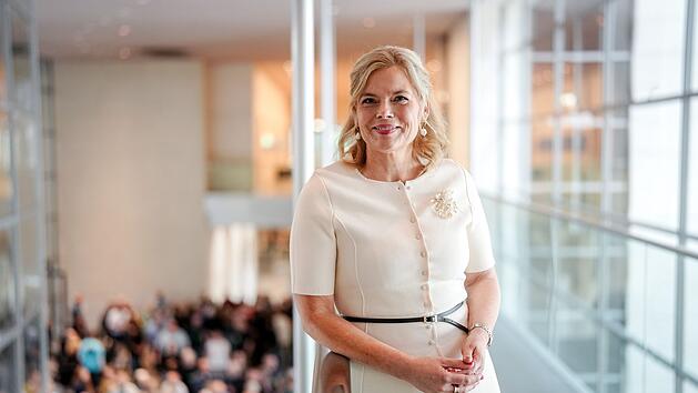 Das neue deutsche Traumpaar? Julia Kl&ouml;ckner und Kult-Moderator sind zusammen