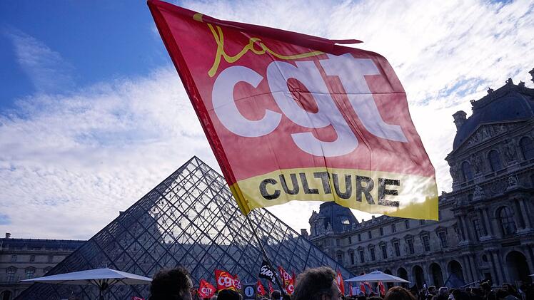 Mitarbeiter des Louvre streiken