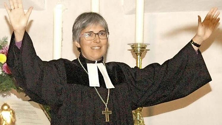 Regionalbischöfin Dr. Dorothea Greiner aus Bayreuth hielt am Samstag in der Burgpreppacher Kirche eine eindrucksvolle Predigt zum Gedenktag des Juden-Pogroms vor 75 Jahren. Foto: Gerhard Schmidt