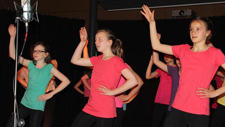 Impession vom bunten Abend an der RS I. Foto: Veronika Schadeck