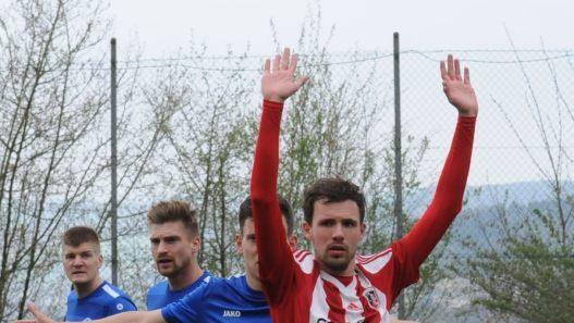 Der Eindruck täuscht. Der FC Fuchsstadt hatte sich nicht ergeben, sondern mit 3:2 gegen Rimpar gewonnen.ssp