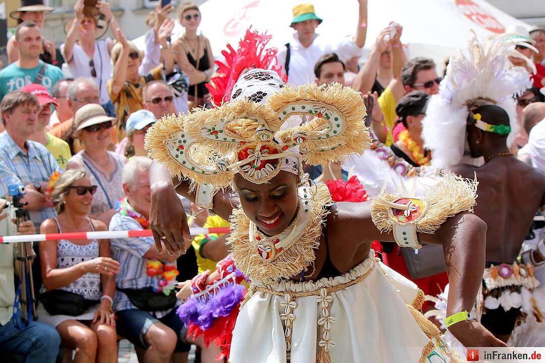 C_0710_Sambaumzug_14