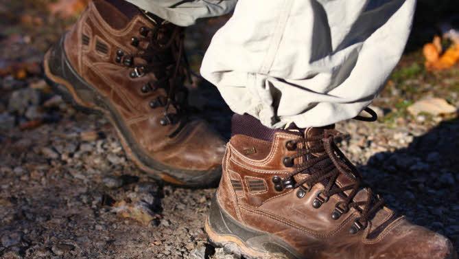 Die Wanderschuhe sind geschnürt. Foto: Katja Nauer