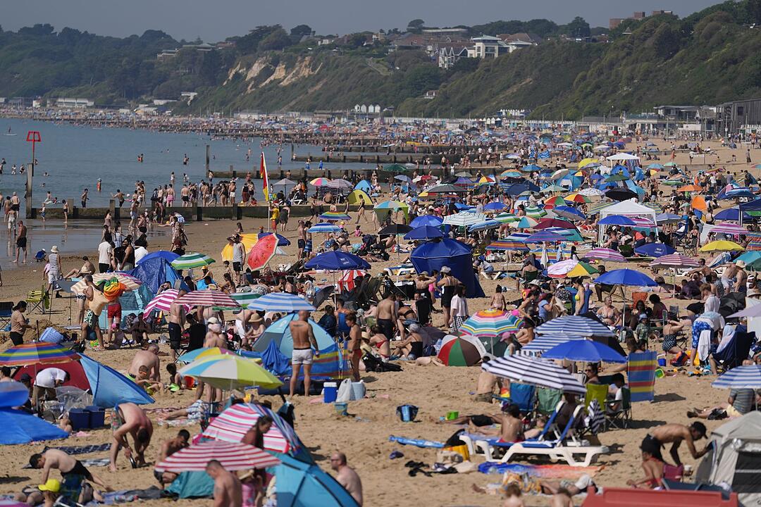 Sommerliches Wetter in Gro&szlig;britannien