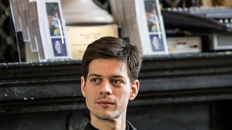 Johannes Braun, neuer Erstes Kapellmeister am Landestheater Coburg, ist der musikalische Leiter der Neuinszenierung von Rossinis "La Cenerentola".Foto: Jochen Berger