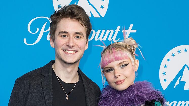 Finale war auch die Devise, als Carlotta Truman (Bild mit German Shulga) 2014 bei "The Voice Kids" ihr Gl&uuml;ck versuchte. Mit Coach Johannes Strate reichte es f&uuml;r Platz zwei.