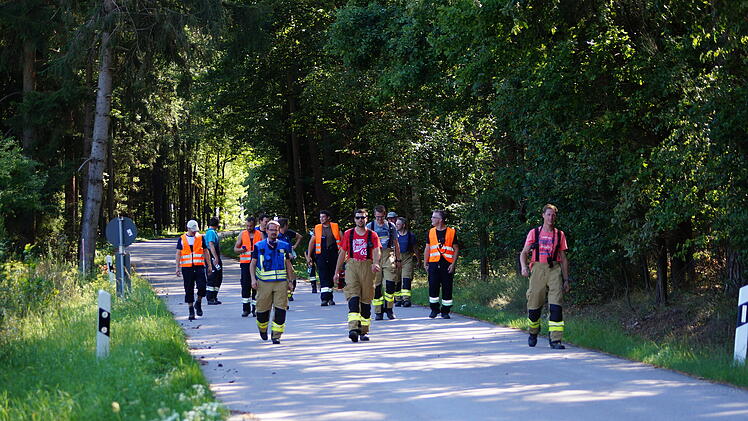 "Schlaflose Nacht, bis sie gefunden ist": Vermisstensuche nach 16-Jähriger