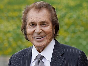 Am 2. Mai feierte er seinen 90. Geburtstag: Engelbert Humperdinck denkt dennoch nicht an ein Karriere-Ende.