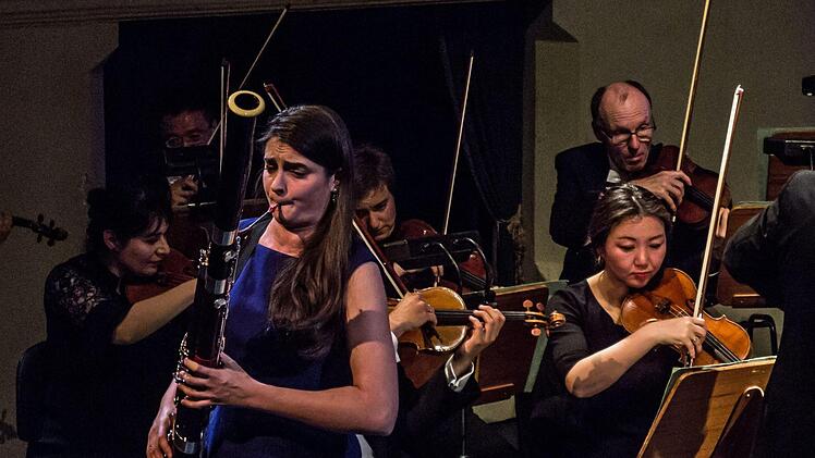 Umjubelte Solistin beim Sinfoniekonzert im Landestheater Coburg war Sophie Dervaux, Solofagottistin der Wiener Philharmoniker.Foto: Jochen Berger