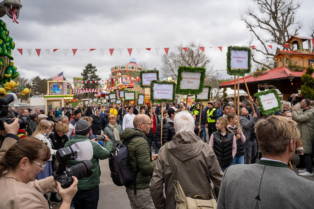 Mehr als 150 Buden und Attraktionen!