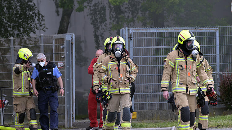 Brand in Metalltechnikfirma in Berlin-Lichterfelde