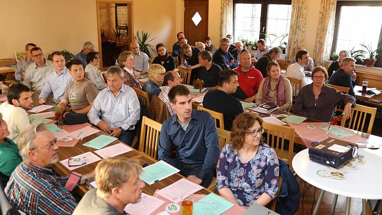Blick in den Versammlungsraum Foto: Franz Galster