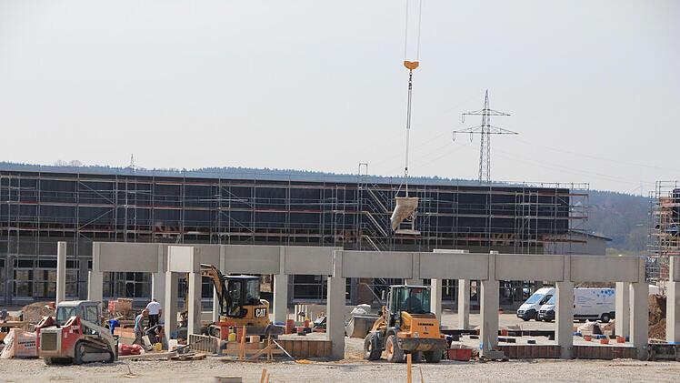 Auf der Baustelle liegen die Arbeiten im Zeitplan.  Foto: Andreas Dorsch
