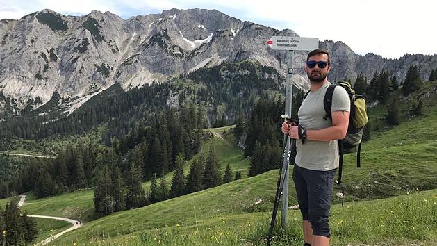 Herausforderungen nimmt Dominic Hugo gerne an - ob bei einer Tour in den Bergen oder beim erhofften Gipfelsturm im Fu&szlig;ballsport. Foto: privat